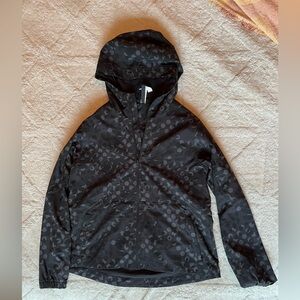 lululemon Lightweight Rain Jacket - Size 6